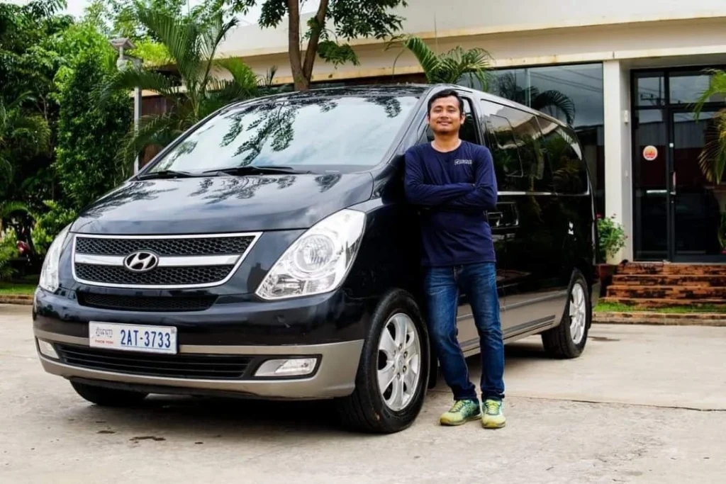 siem reap airport transfer driver Hyundai Grand Starex 2010 providing efficient service