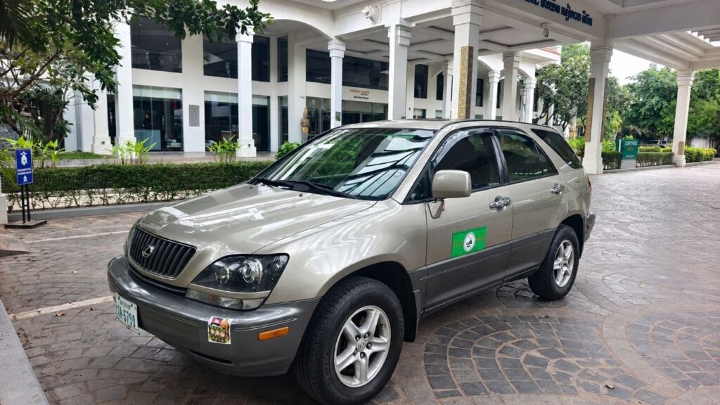 SUV waiting at Courtyard by Marriot